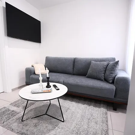 Jam Apartment *