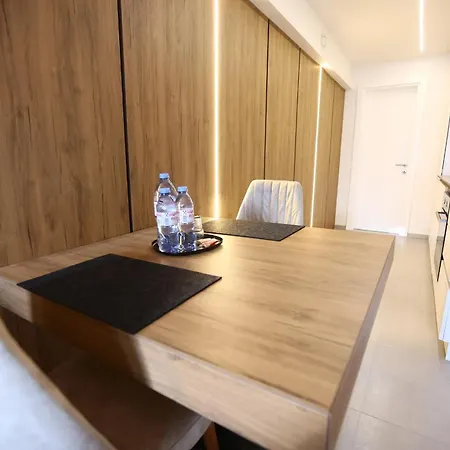 Jam Apartment *