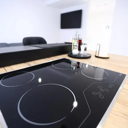 Jam Apartment *
